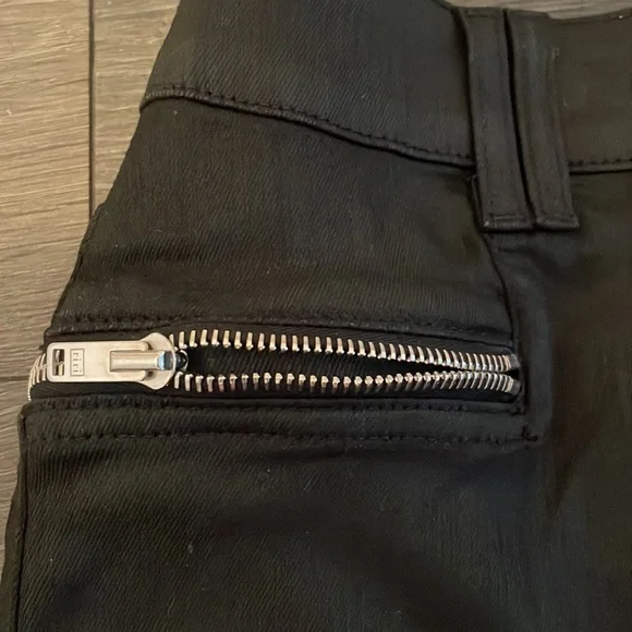 7 For All Mankind - Picture 4 of 11